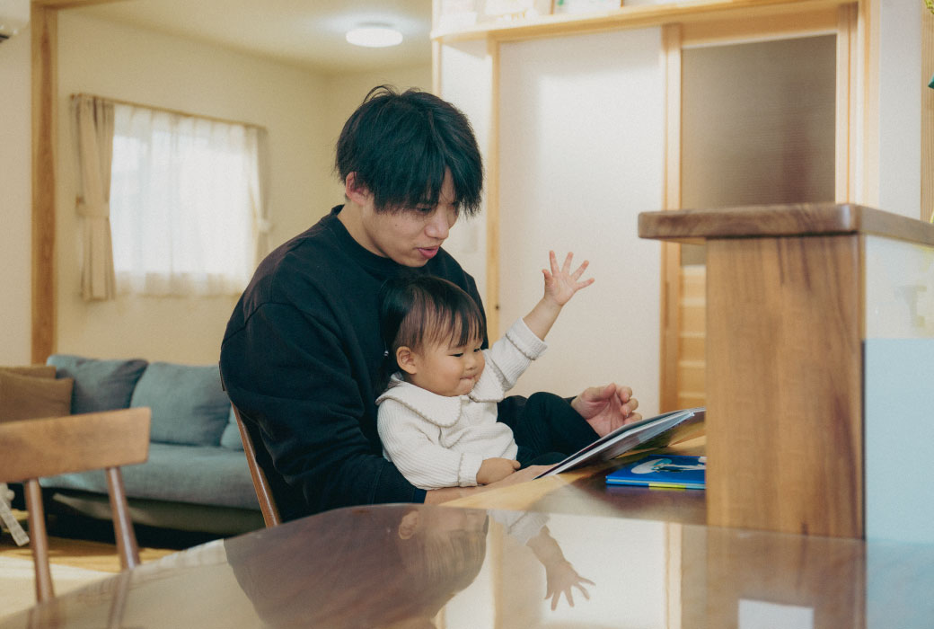 掘りごたつのある団らんの家