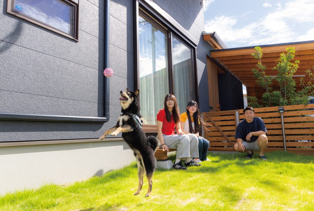 わんちゃんと暮らす回遊の家