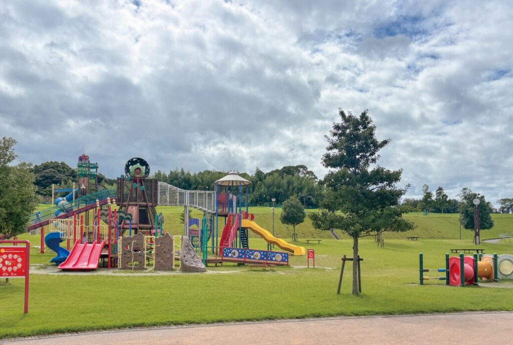 多目的運動公園 筑前ぽぽろ　約3.3km（車6分）