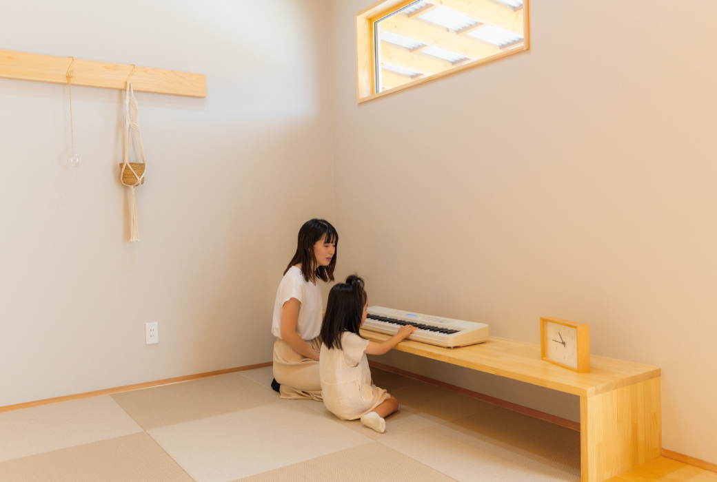 大人グレージュなナチュラルモダンの家