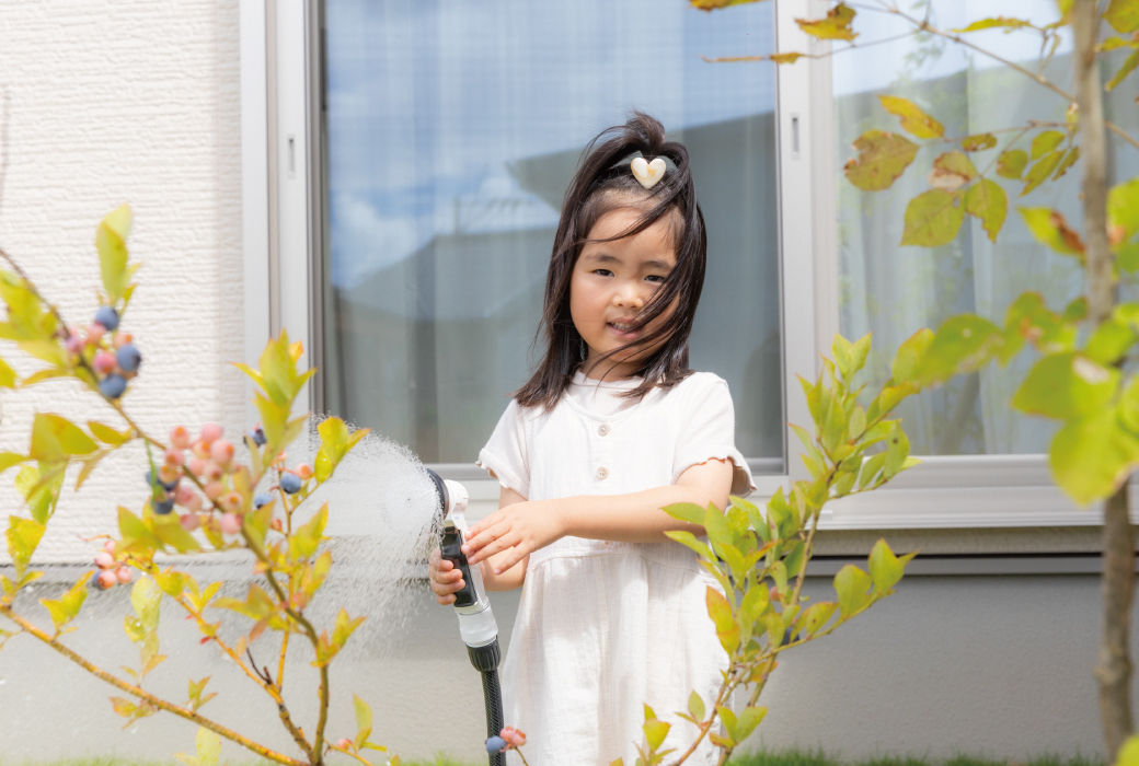 大人グレージュなナチュラルモダンの家