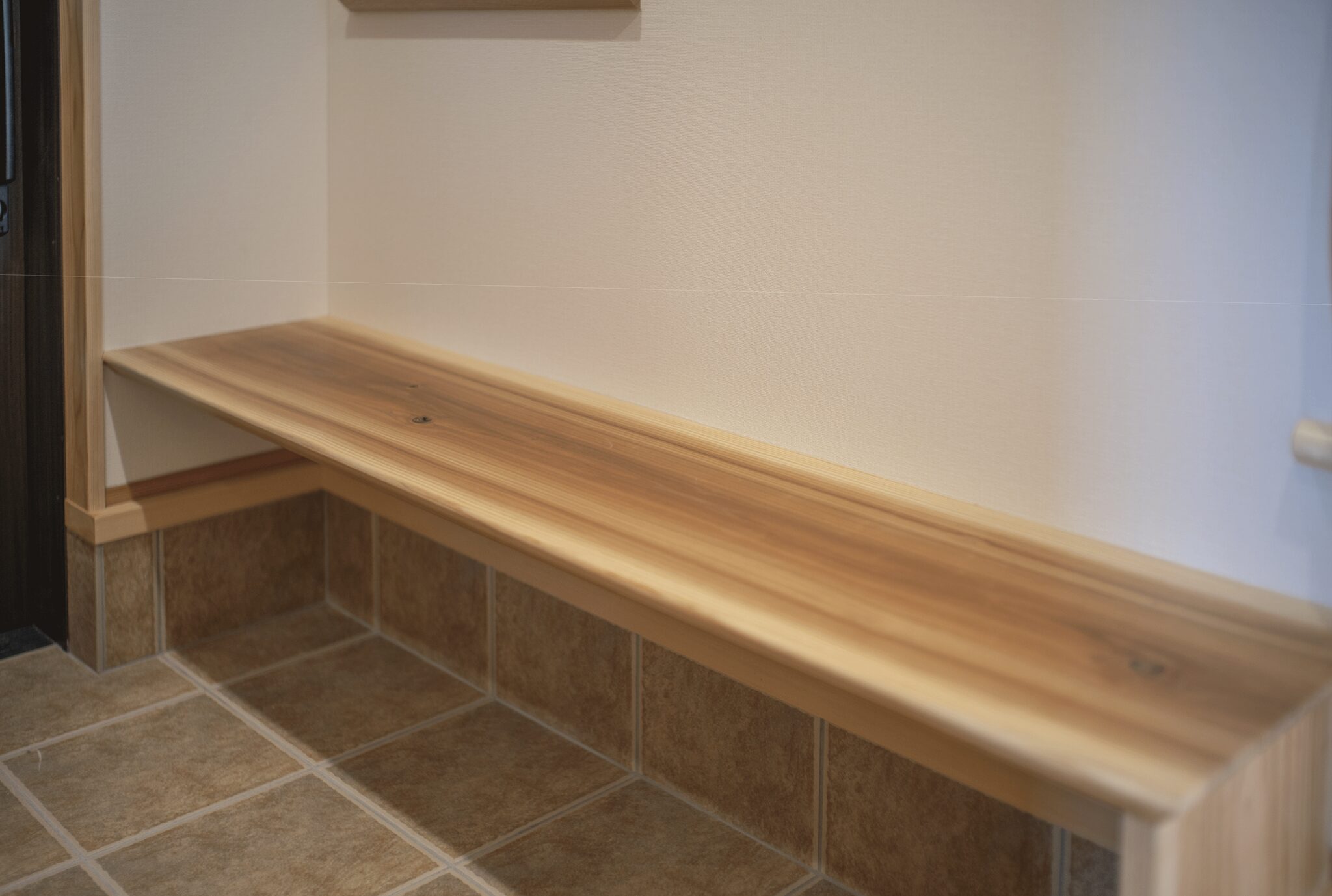 木の香るひとつなぎの家