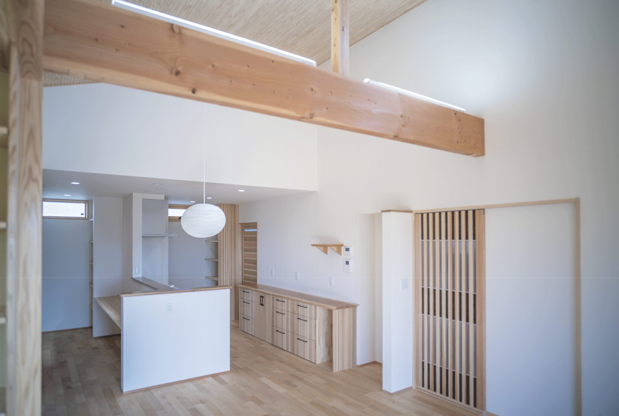 木の香るひとつなぎの家