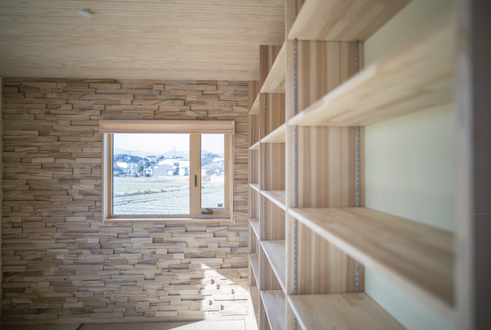 木の香るひとつなぎの家