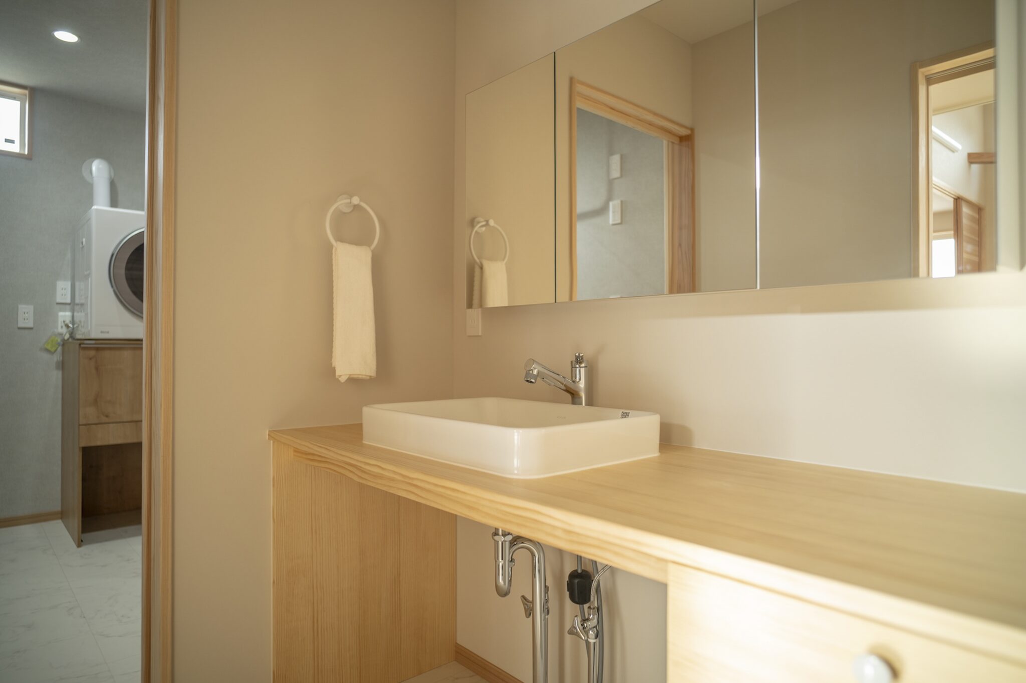 ホテルライクな洗練の家