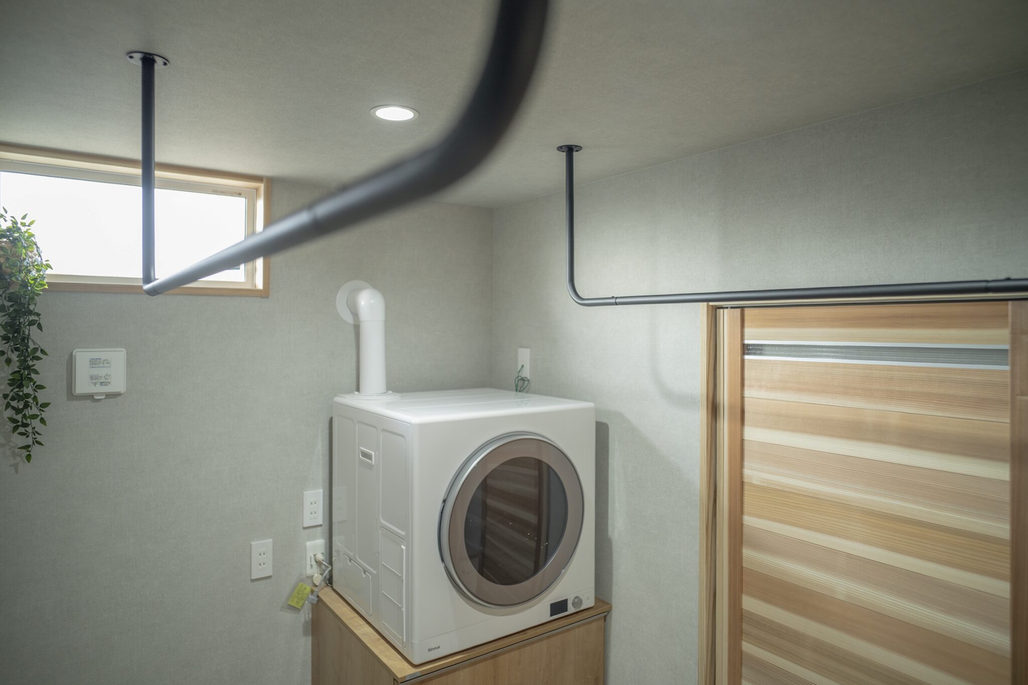 ホテルライクな洗練の家