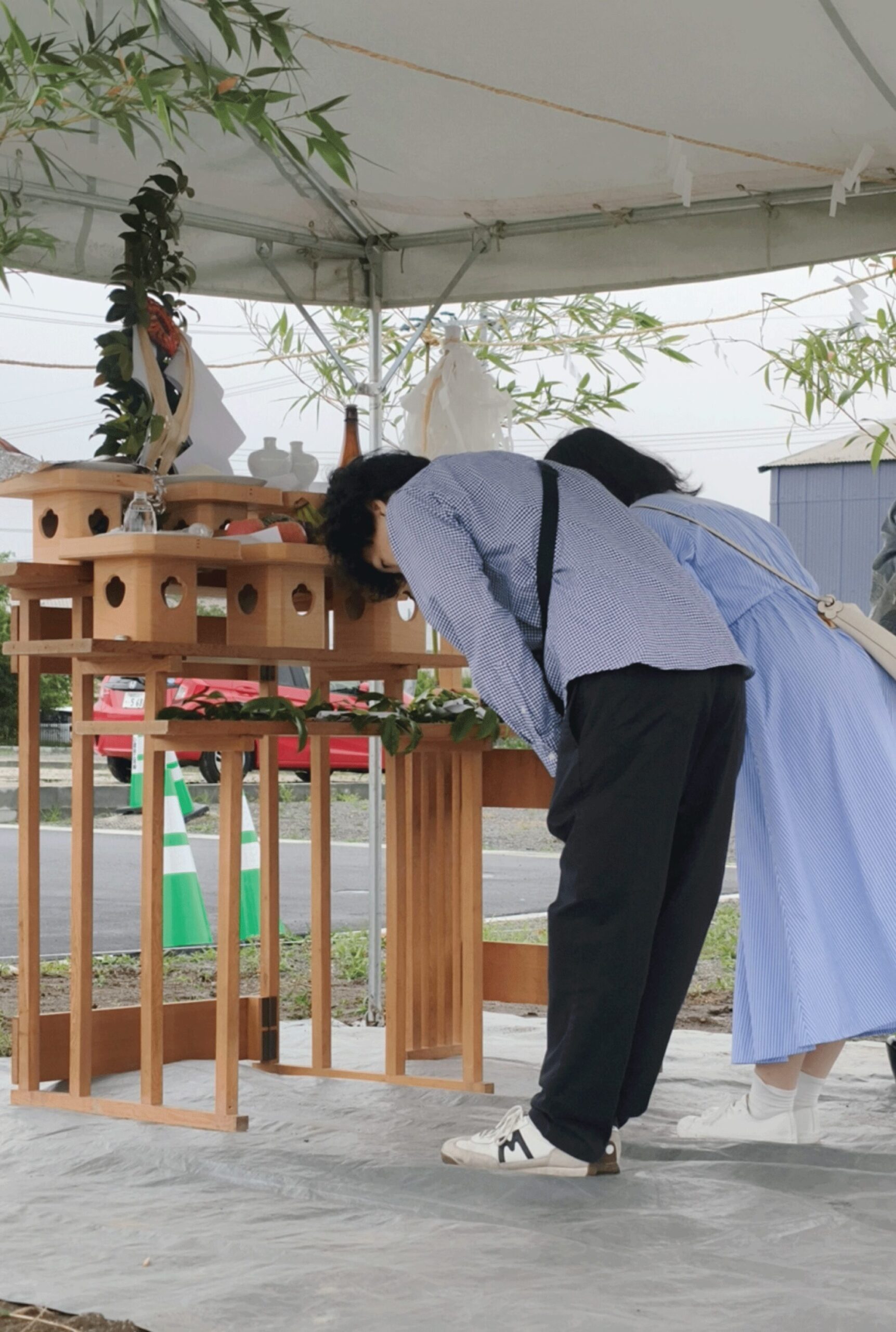 ご夫婦で迎えた厳かな地鎮祭